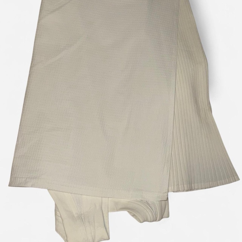 Lululemon Grid-Texture Sleeveless Tennis Dress
White 8 - Picture 7 of 8